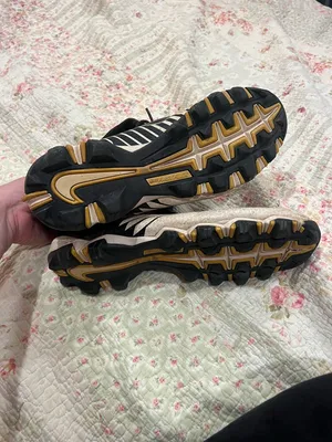 Nike men’s Black and Cream High-Top Athletic Cleats thumbnail 2