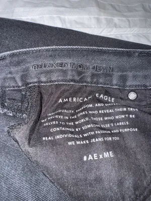 American Eagle Mom Jeans thumbnail 3