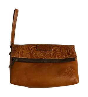 Patricia Nash Wristlet Clutch Boho‎ Tooled Leather Tan Floral Embossed OS thumbnail 1