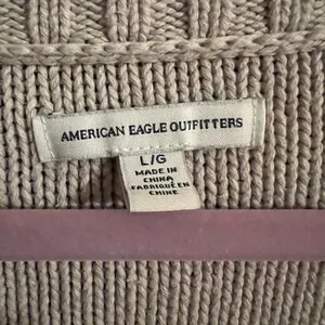 American Eagle sweater thumbnail 3