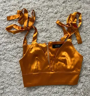 Akira Silky  Tank thumbnail 1
