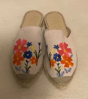 Floral Embroidered Espadrille Mules Pink Size 7.5 thumbnail 1