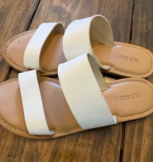 Old Navy Cream Double Strap Slide Sandals thumbnail 2