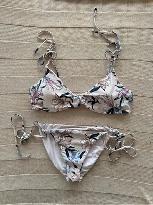 O'Neill Cream Bikini Set with Pastel Pink and Blue Floral Print thumbnail 2
