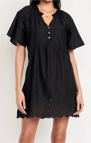 NWT Black Eyelet Flutter thumbnail 1
