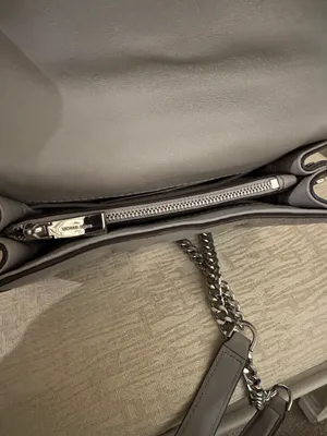 Michael Kors Small Pearl Grey Shoulder Purse thumbnail 4