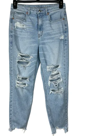 American Eagle SZ 8 Highest Rise Mom Jeans Distressed Rips Chewed Hem Light Wash thumbnail 1