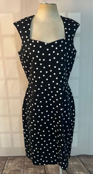 White House Black Market NWT Black And White Polka Dots Sheath Dress Size 12 thumbnail 1