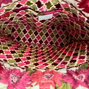Vera Bradley‎ Folkloric Floral Quilted Cotton Tote Bag Pink Burgundy Green thumbnail 3