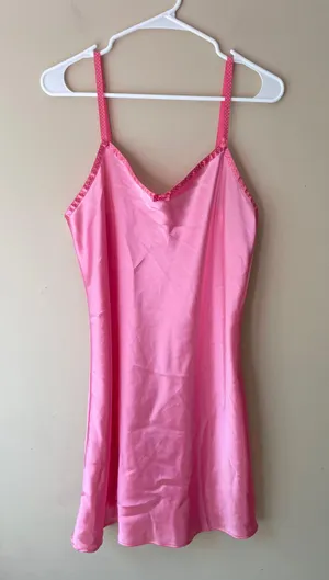 Victoria's Secret slip thumbnail 1