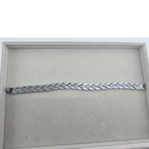 Magnetic Therapy Bracelet Unisex 8in Chevron V-Link Silver Gold Two-Tone EUC thumbnail 2