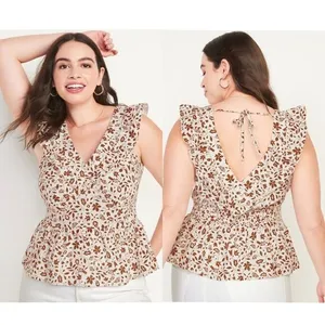 Women's Old Navy Flutter-Sleeve Floral V-Neck Tie-Back Top thumbnail 1
