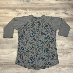 LuLaRoe Heather Gray with Mickey Mouse Disney Print 3/4 Sleeve Tee Medium thumbnail 5