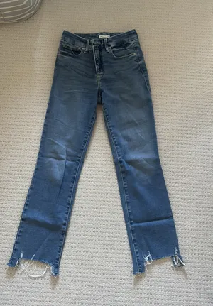 Good American Jeans thumbnail 1