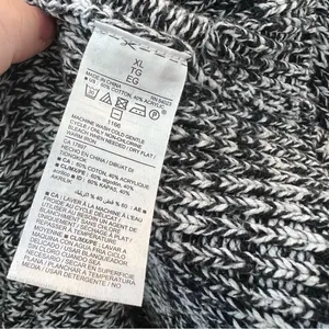 Old Navy‎ Women's Size XL Pullover Crewneck Sweater Cable Knit Black Marled thumbnail 8