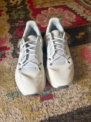 On Cloud Cloudtilt Sneakers womens size 8.5 thumbnail 2