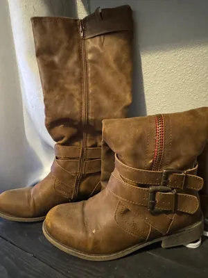 Boots Tan Size 8 thumbnail 1