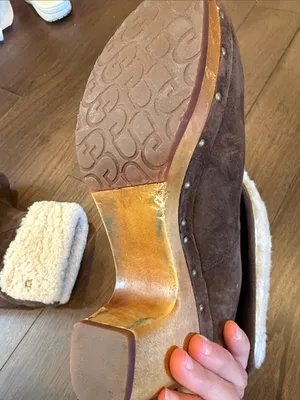 UGG UGG Lynnea Brown Suede Shearling Cuff Heeled Ankle Boots Size 8 - C54-101 thumbnail 10