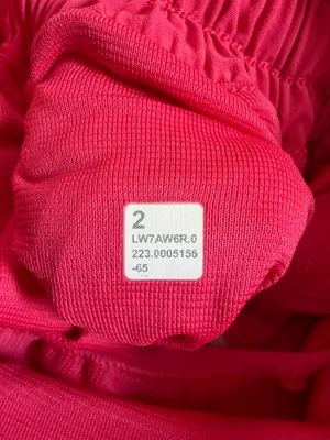 Lululemon Hotty Hot Short High Rise 2.5” Size 2 Lipgloss Pink thumbnail 8