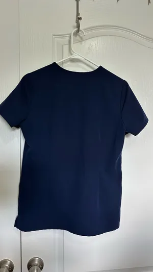 FIGS Scrub Top thumbnail 2