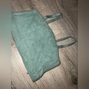 Gymshark x Whitney Simmons Rare Fuzzy Green Sports bra top M - SOLD OUT ONLINE thumbnail 4