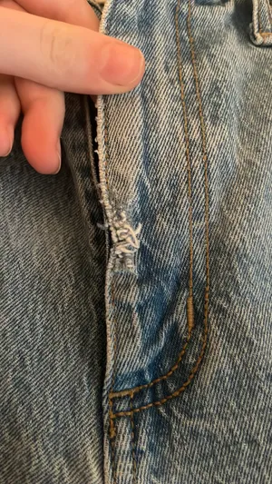 Universal Thread Straight Jean thumbnail 4