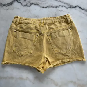 A Loves A Mustard Yellow Jean Shorts High Waisted Button Fly Cutoffs Size 25 thumbnail 2