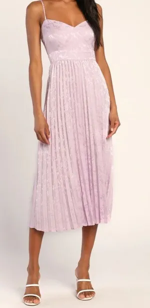 NWT Lulus Lavender Purple Satin Pleated Floral Midi Dress Women's size Medium thumbnail 1