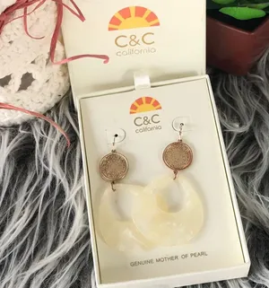 NWB C &C California Mother of Pearl Earrings thumbnail 2