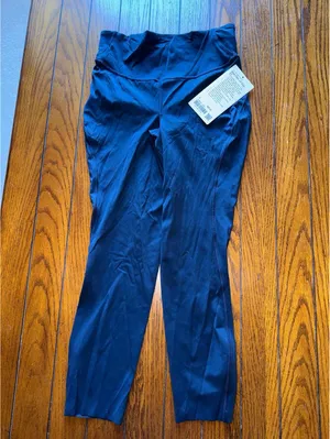 Lululemon Base Pace High Rise 23” True Navy Size 6 NWT thumbnail 2