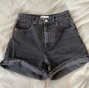 Zara Mom Fit Shorts thumbnail 1