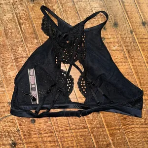 Victoria’s Secret black lace S racerback bralette thumbnail 2