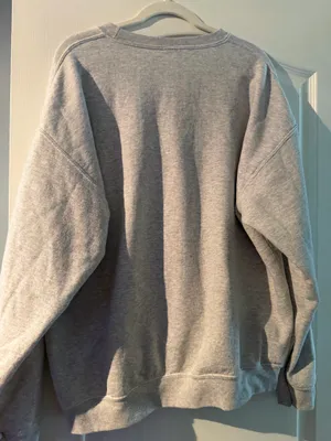 Gildan Santa Claws Gray Crewneck Sweatshirt thumbnail 4