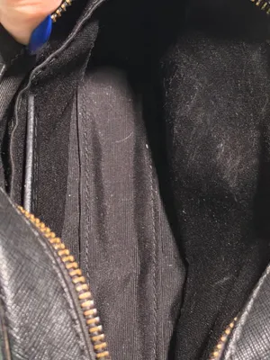 Marc Jacob’s Black crossbody bag with gold hardware thumbnail 7