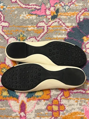 Tory Burch Claire Cap Top Leather Ballet Flats in New Cream/Black Size 9 Neutral thumbnail 15