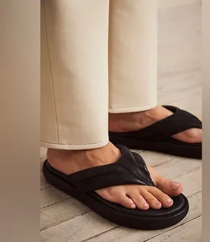 COPY - ❤️Free People Wonderland Thong Sandal thumbnail 1