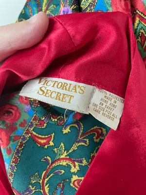 Vintage Victoria’s Secret Rose Robe thumbnail 6