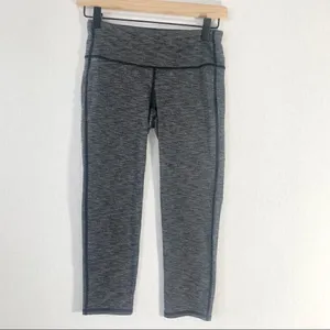 ATHLETA Chaturanga Capri Legging Charcoal Gray thumbnail 3