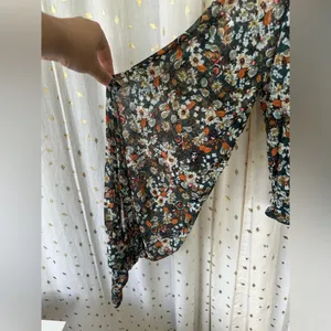 Free People All Dolled Up Mesh Floral Sheer Cropped Front Insert Lining Blouse M thumbnail 5