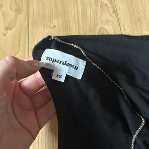 SUPERDOWN BLACK TOP WITH CHAIN thumbnail 3