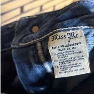 Miss Me‎ Studded/Blingy Jeans Size 31 thumbnail 10