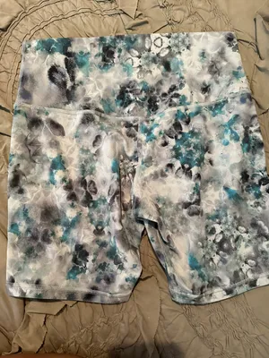 Lululemon Align Biker Shorts 8” thumbnail 2
