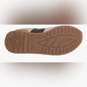 Tretorn Layola 2.0 Beige and Black Athletic lace up Shoes. 9 thumbnail 6