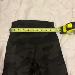 Camo Lululemon Leggings thumbnail 4