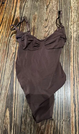 SKIMS NWOT Seamless sculpt Shapewear Thong size Large thumbnail 1