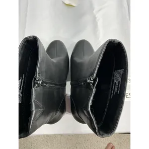 Womans Target 8.5 Black Zip Up Platform Ankle Boots New Without Tags thumbnail 6