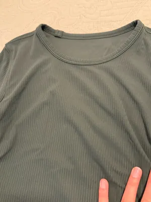 Lululemon Cropped Long Sleeve thumbnail 2