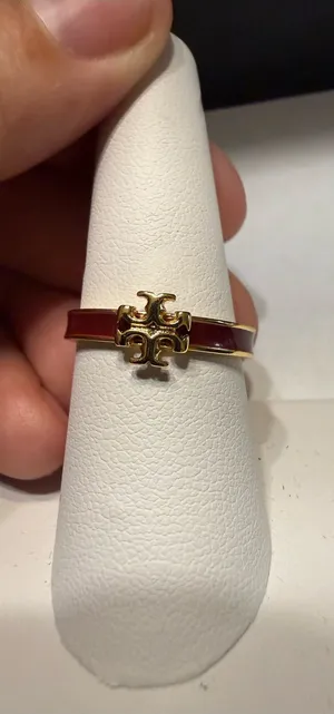 NEW Tory Burch Kira Icon enamel ring gold-tone maroon colored band size 7.5 thumbnail 1