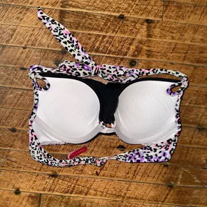 Victoria’s Secret cheetah print ruffled halter tie bikini top thumbnail 2