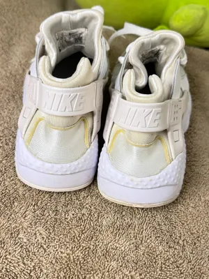 Nike Air Huarache Run (GS) Girl's Size 7Y Running Shoes thumbnail 3